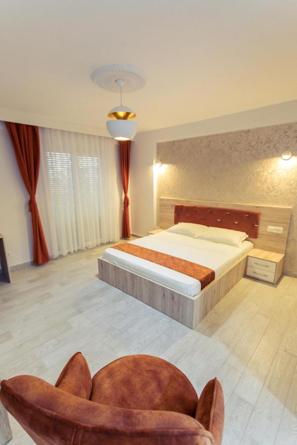 City Hotel Ferizaj Eksteriør billede