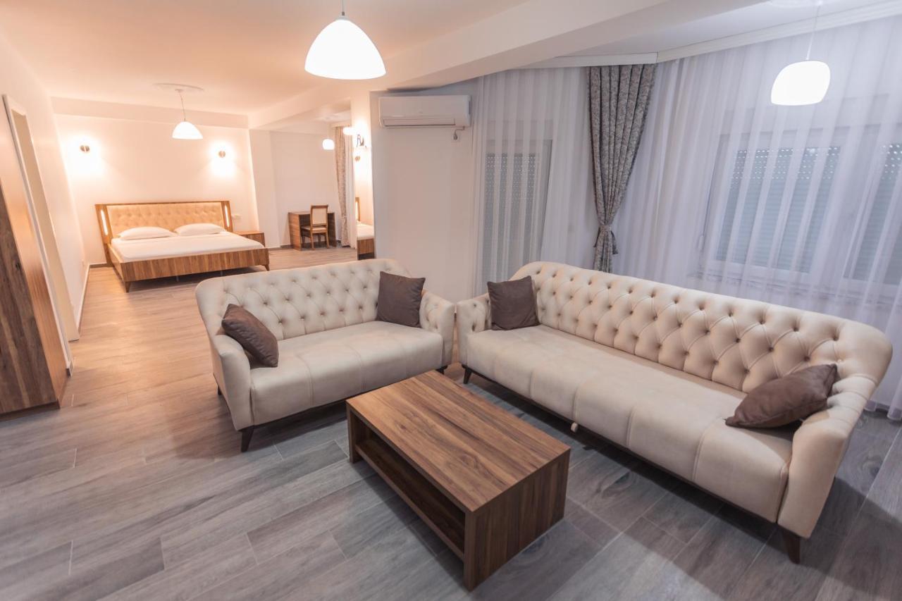 City Hotel Ferizaj Eksteriør billede