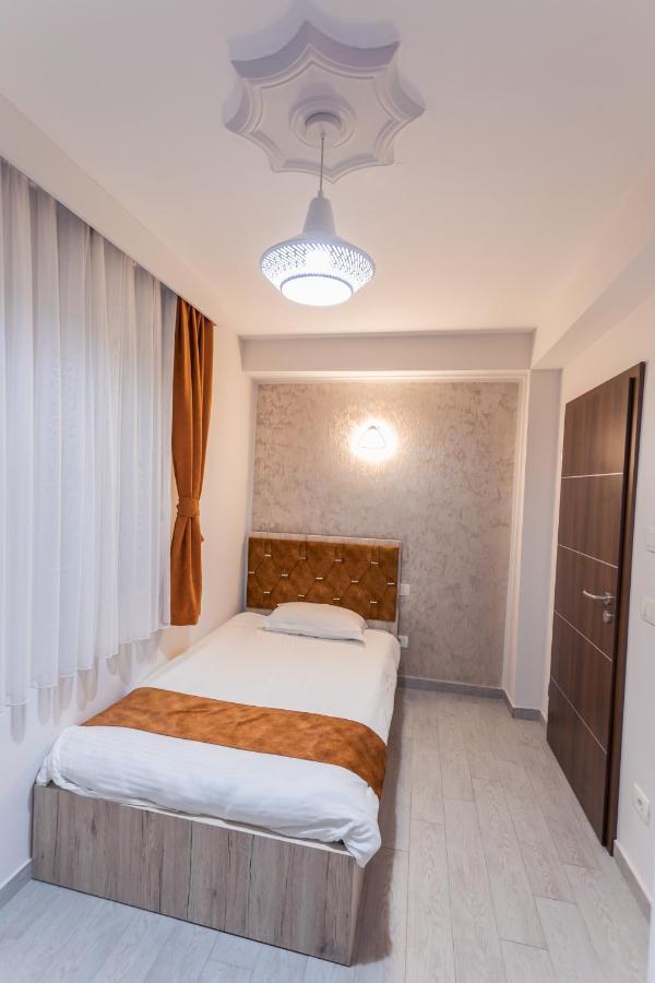 City Hotel Ferizaj Eksteriør billede